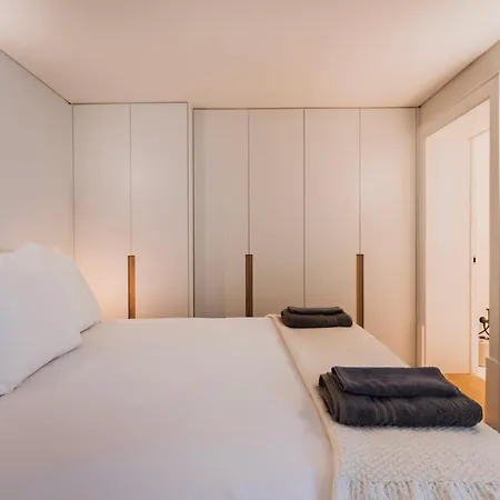 Luxury Penthouse In Alecrim Апартаменты Лиссабон